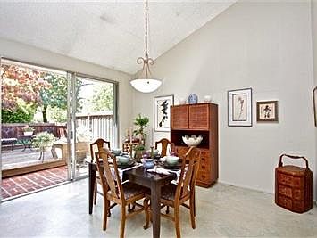 3rd image of 51 Creek Ln