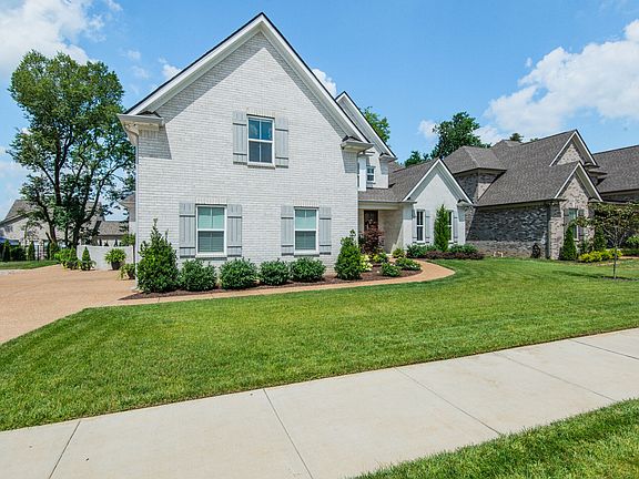 2nd image of 1581 Bunbury Dr