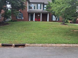 9431 Hickory Knoll Ln, Knoxville, TN 37931