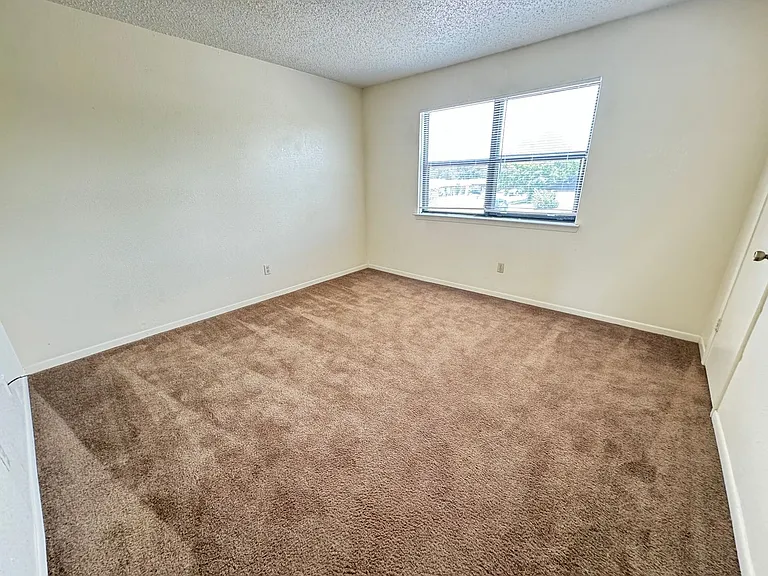 4408 Lake Rd — Photo 24