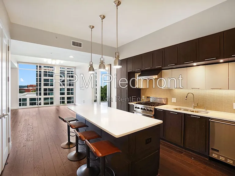 1820 Peachtree Rd #911 — Photo 9