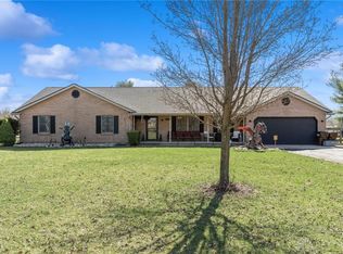 182 N Curry Rd, Wilmington, OH 45177