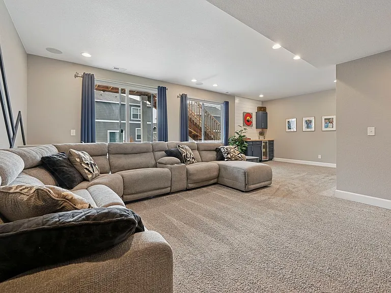 5233 Makalu Dr — Photo 30