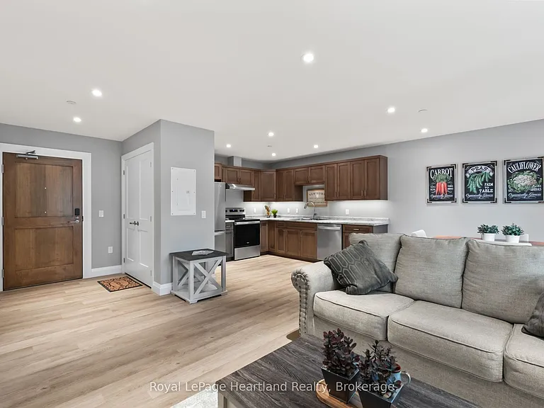 187 Victoria St W #214 — Photo 10