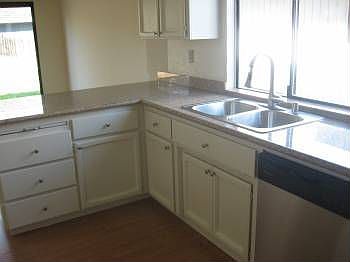 4th image of 838 Morissette Way