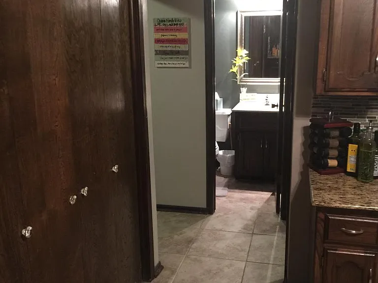 Hall to bedroom 2 and hall bath