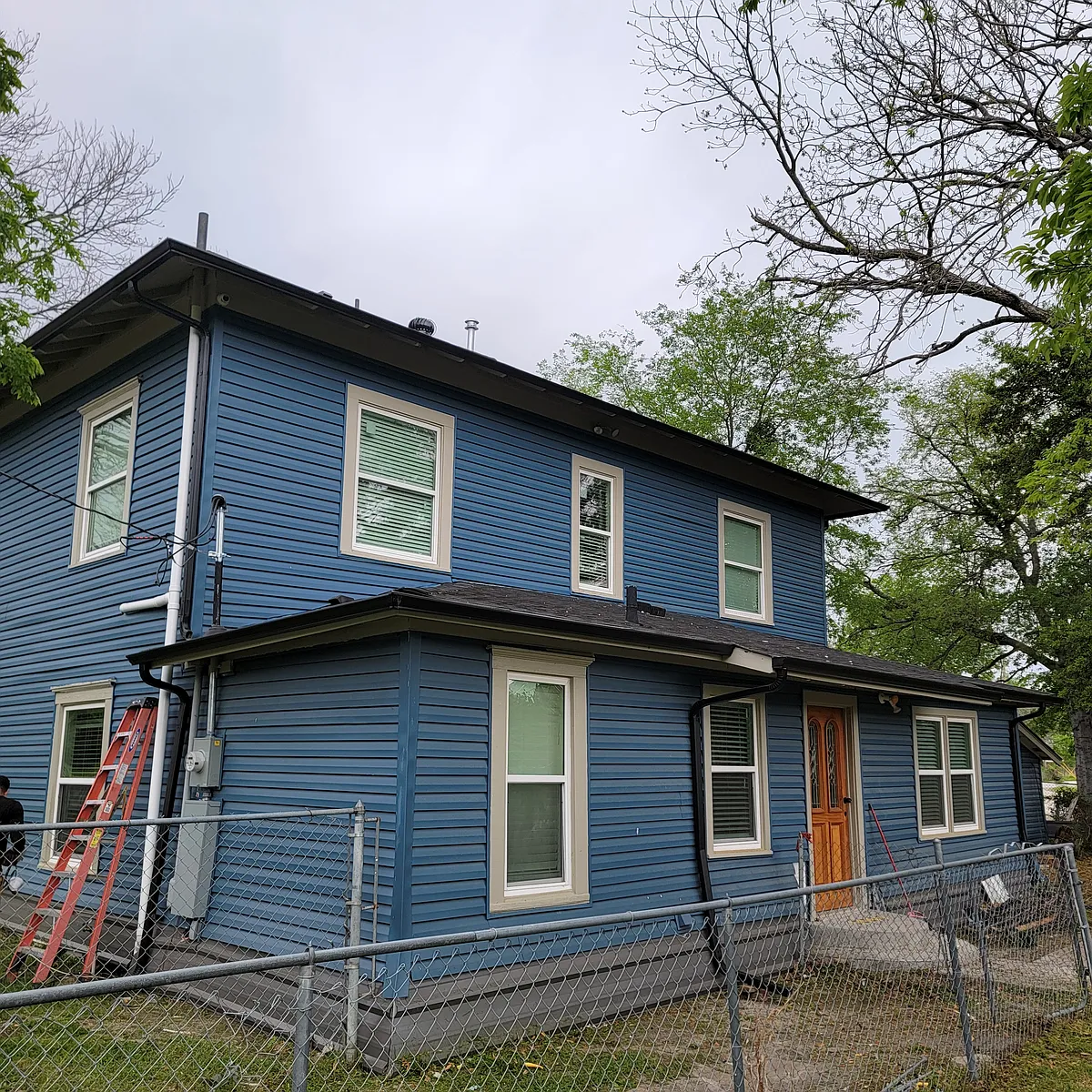 Building Photo - 400 E Temple St