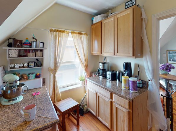 34-36 Rolfe Square - 3, 34 Rolfe Sq, Cranston, RI 02910