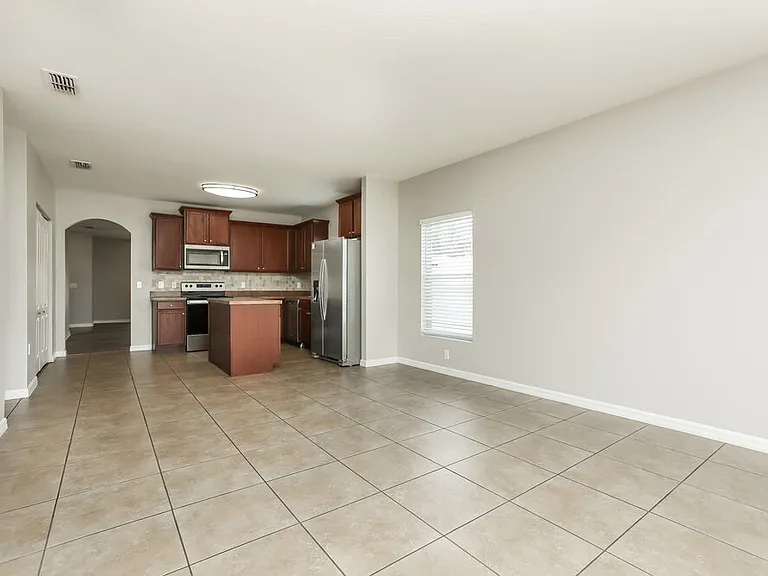7206 Rafanelli Ct — Photo 4