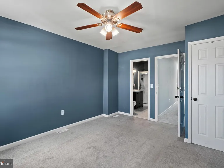 324 Oldham St — Photo 18