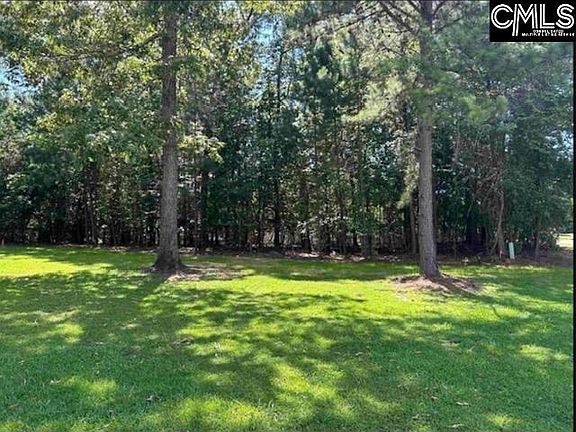 4th image of 255 Lake Ct