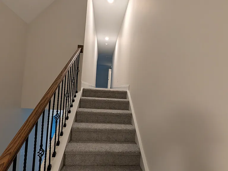 250 Cloverbrook Way — Photo 10