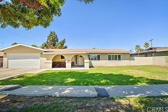 1st image of 878 N Eucalyptus Ave