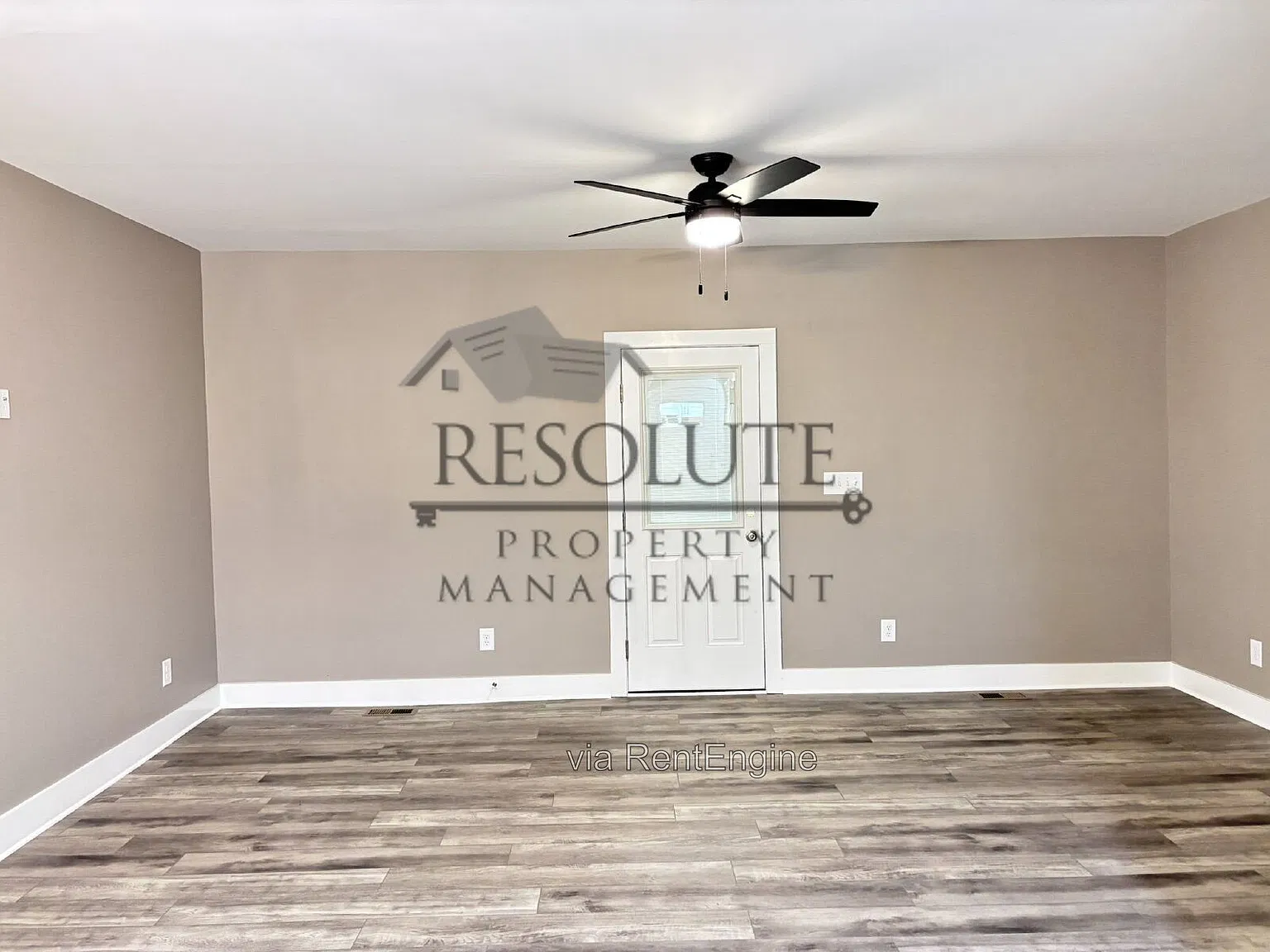 3 bed, 2.5 bath, 1291 sqft, $1,895 — Photo 4