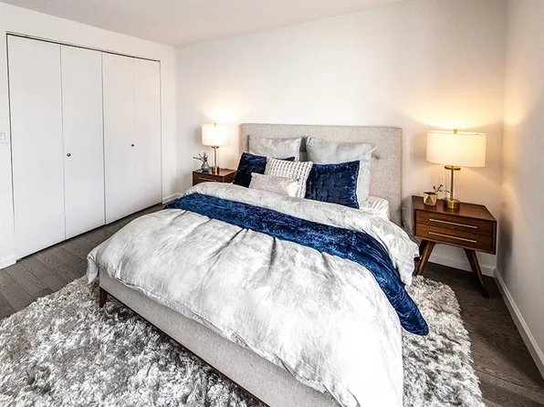 650 West 42nd Street image 1 of 9