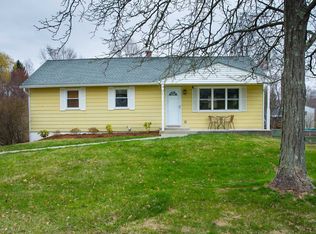 151 Riverview Dr, Fishkill, NY 12524