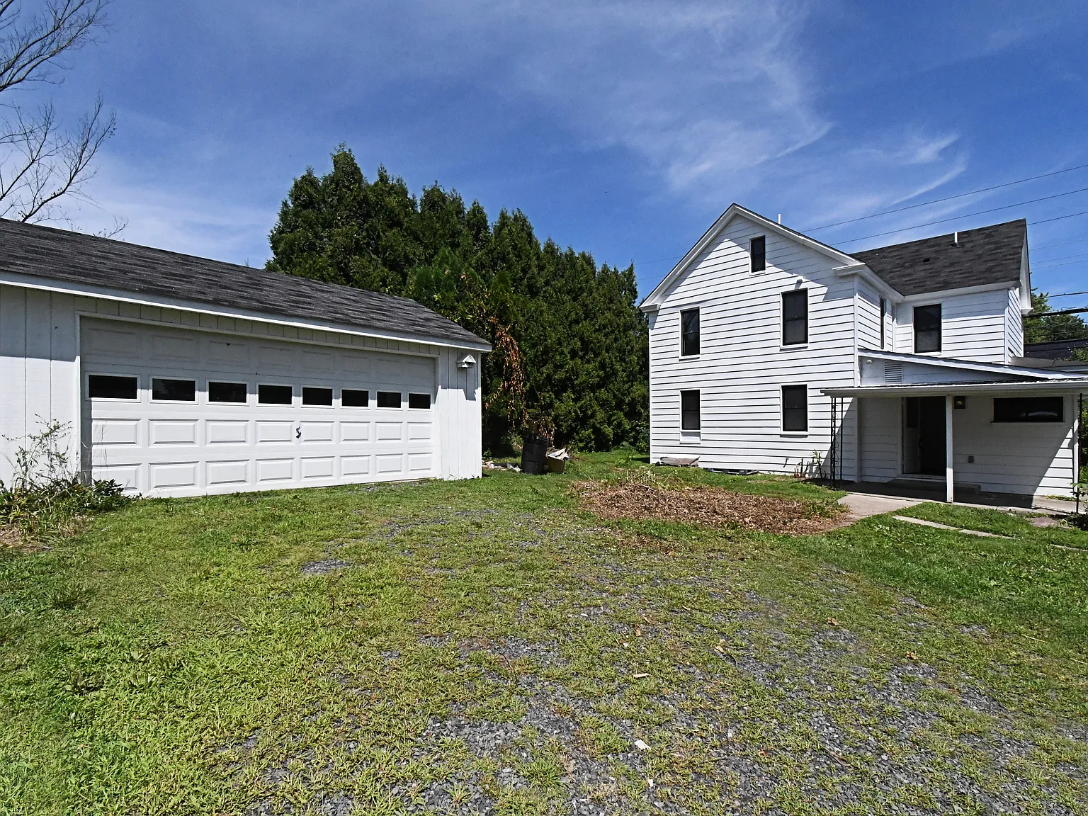 2 bed, 2.5 bath, 2137 sqft, $3,000 — Photo 3