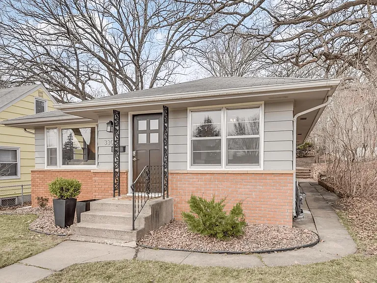 3304 Webster Ave S — Photo 25