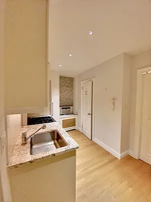 Rented by RC REAL ESTATE OF NEW YORK | media 13