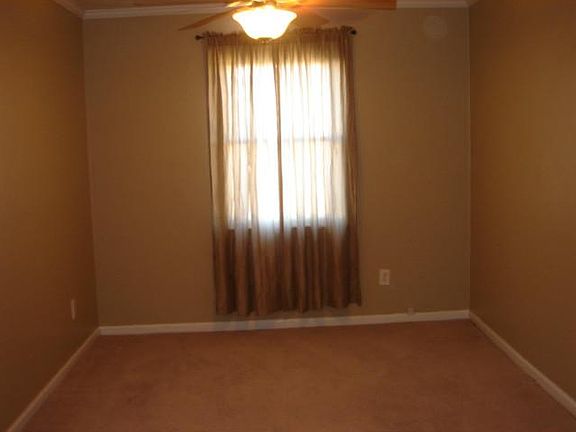 3rd image of 3912 Topaz Ln
