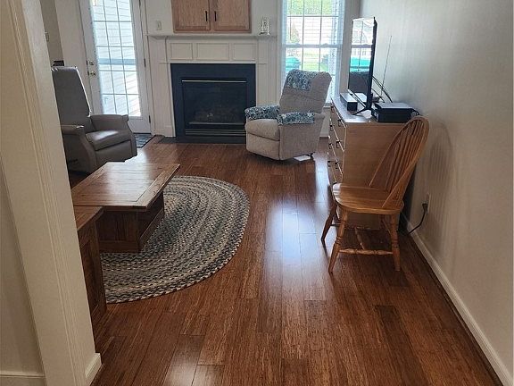 5th image of 4136 English Holly Cir