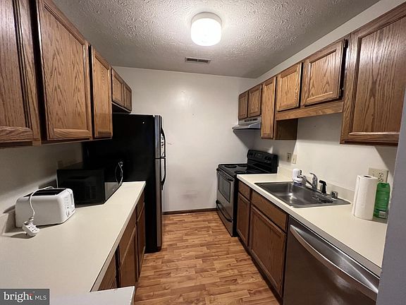 5th image of 23243 Rosewood Ct #C-6