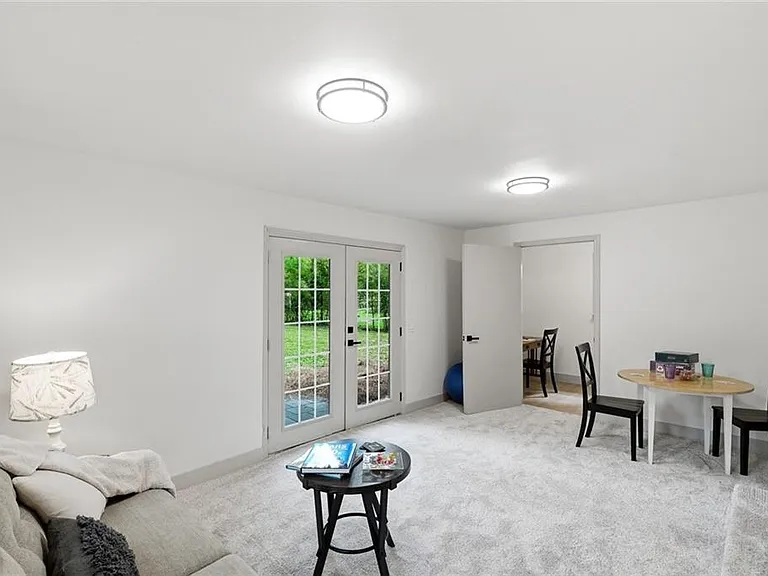 1079 Fairview Rd NW — Photo 7