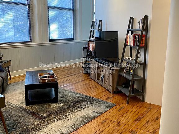 4th image of 171 S 15th St APT 202