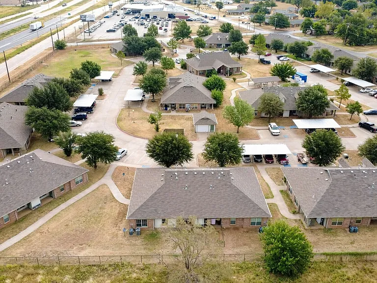 Red River Senior Village — Photo 36