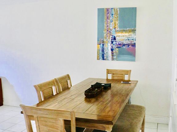 5th image of 1540 NE 191st St APT 144