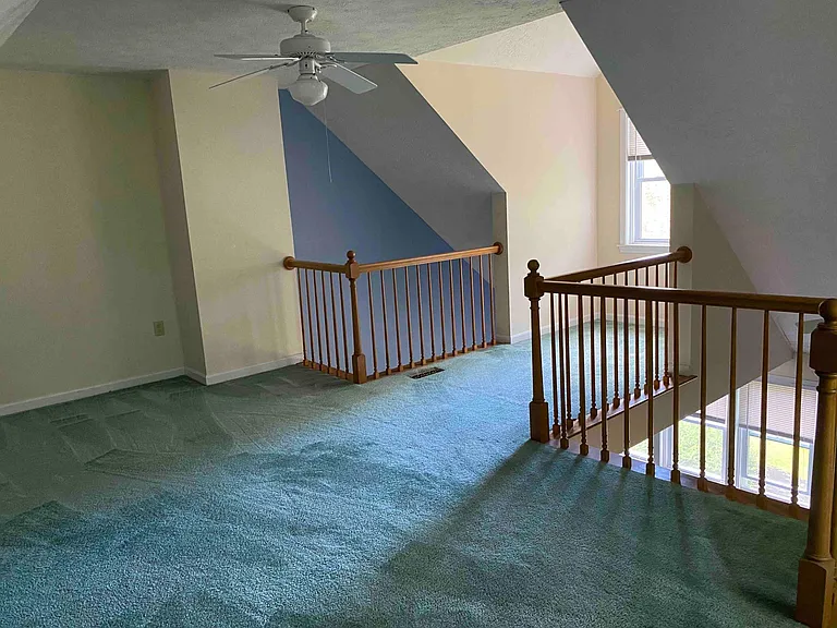 Third floor loft, great for den, office, third bedroom or craft room