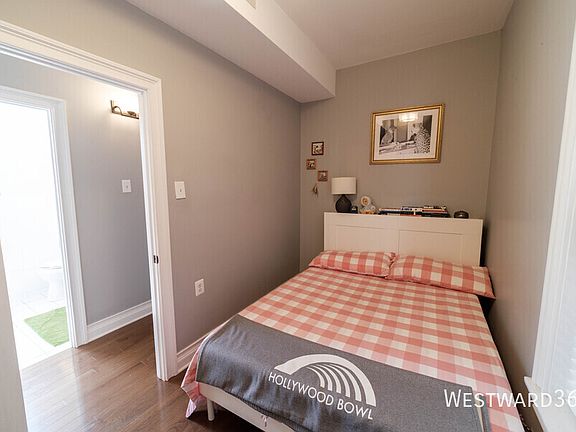 5th image of 1138 N Winchester Ave #2