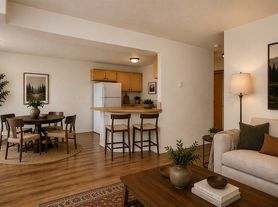 Corporate Woods Apartments