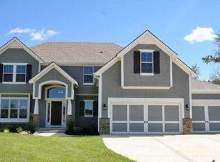 5955 N Nevada Ave, Parkville, MO 64152