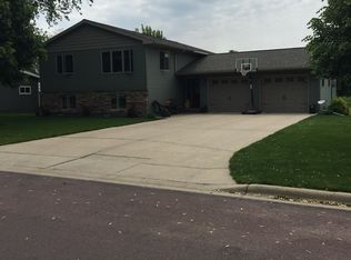 421 Saint Marys St NE, Sleepy Eye, MN 56085