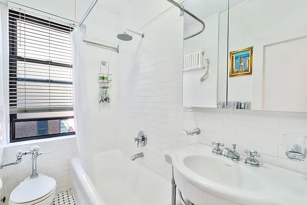 Sold by Lovett Realty, Inc. | media 12