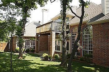 3rd image of 790 Oak Hollow Ln
