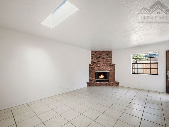 5th image of 516 Hillside Ave APT A