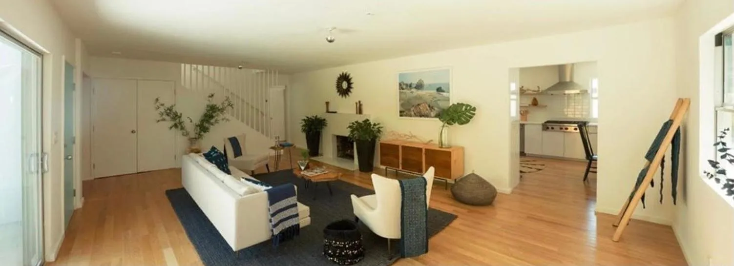 4 bed, 2400 sqft, $10,000 — Photo 2