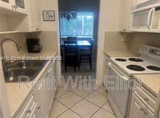 7085 Nova Dr, Davie, FL 33317