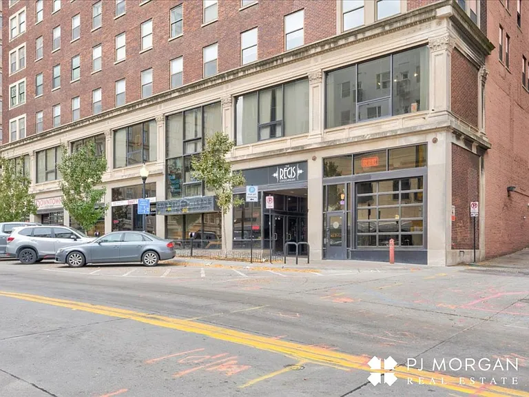 312 S 16th St #201 — Photo 3