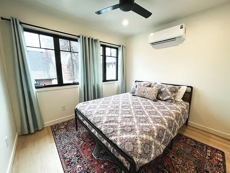 2520 Jefferson Ave #3 — Photo 17
