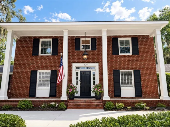 629 E Victory Drive, Savannah, GA 31405