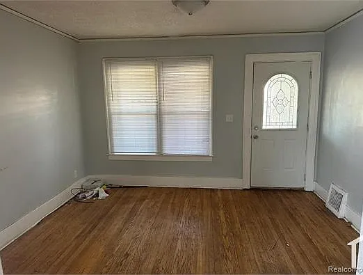 4 bed, $1,795 — Photo 3
