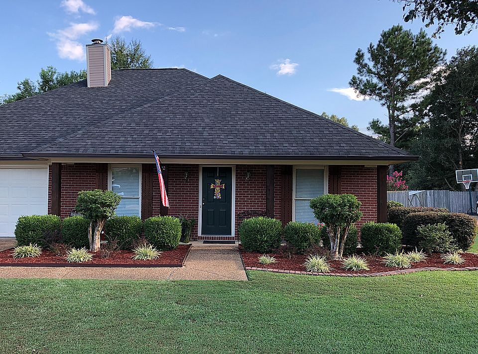1st image of 212 Glenwood Dr