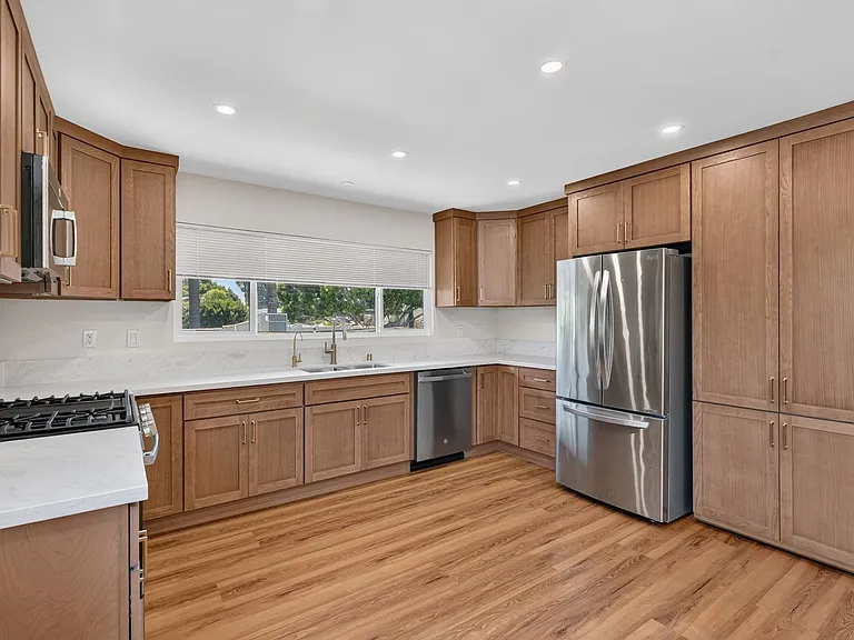 4170 Madison Ave — Photo 10