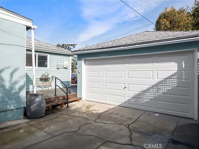 5231 Glasgow Way — Photo 22