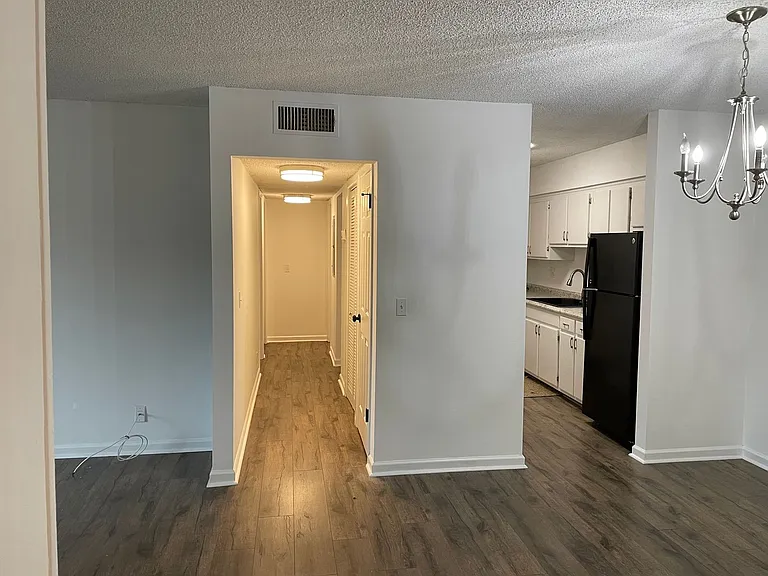 515 Basswood Ave #C-39 — Photo 2