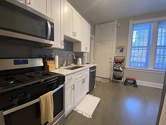4th image of 1223 N Wolcott Ave APT 3