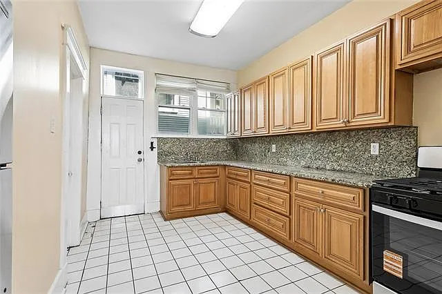 301 City Park Ave — Photo 8
